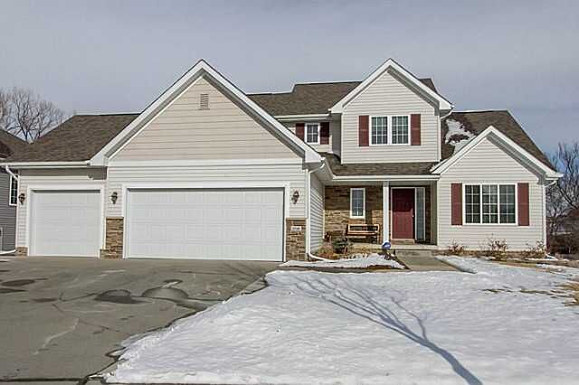 Property Photo:  3735 Brook Run Drive  IA 50317 