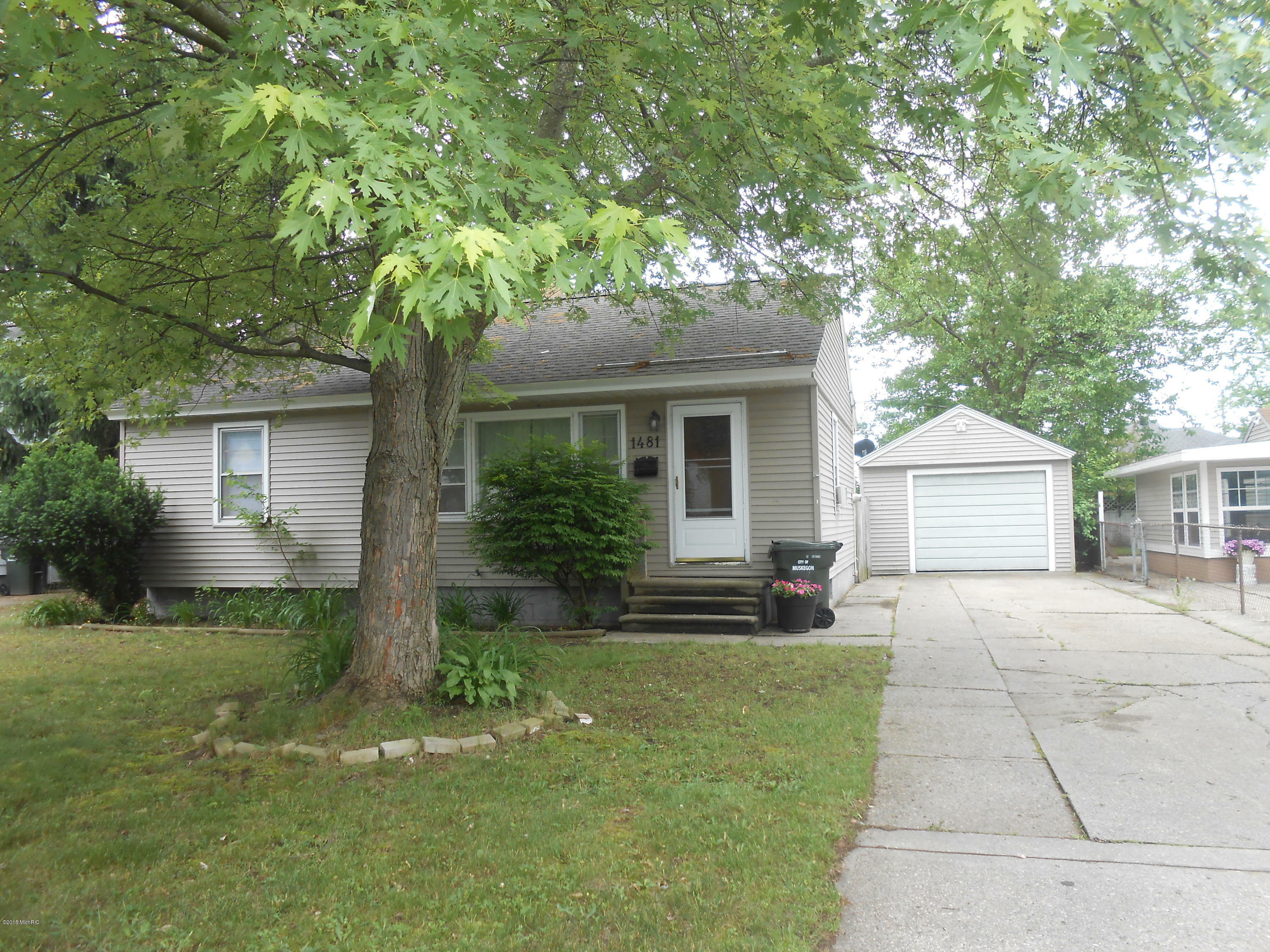 Property Photo:  1481 Montague Avenue  MI 49441 