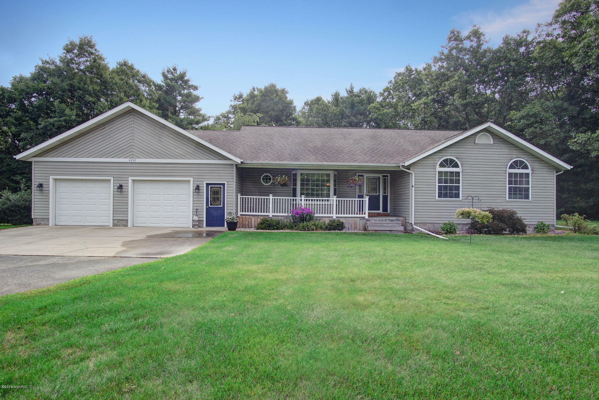 Property Photo:  6210 White Pine Court  MI 49457 