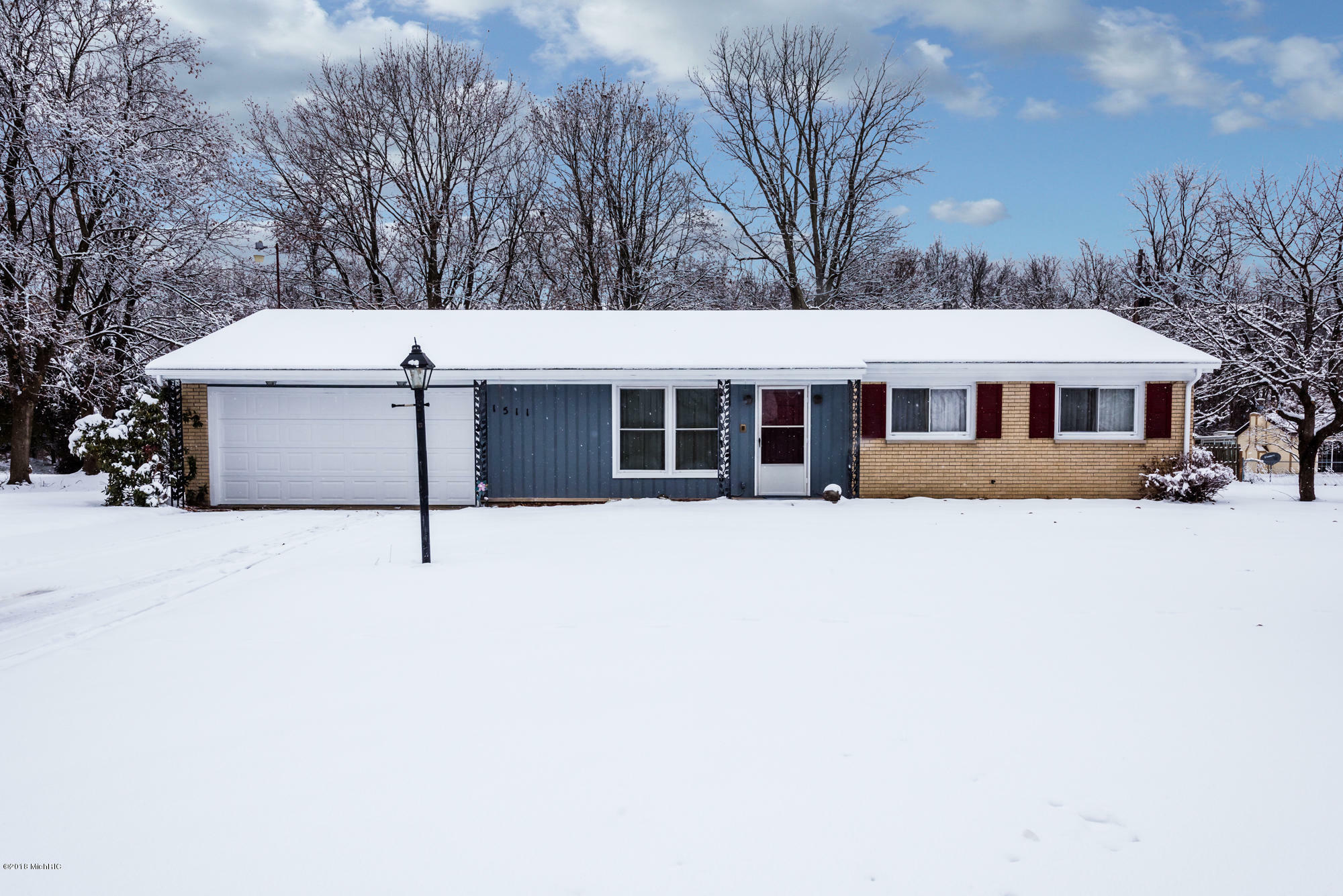 1511 Country Club Drive  Niles MI 49120 photo