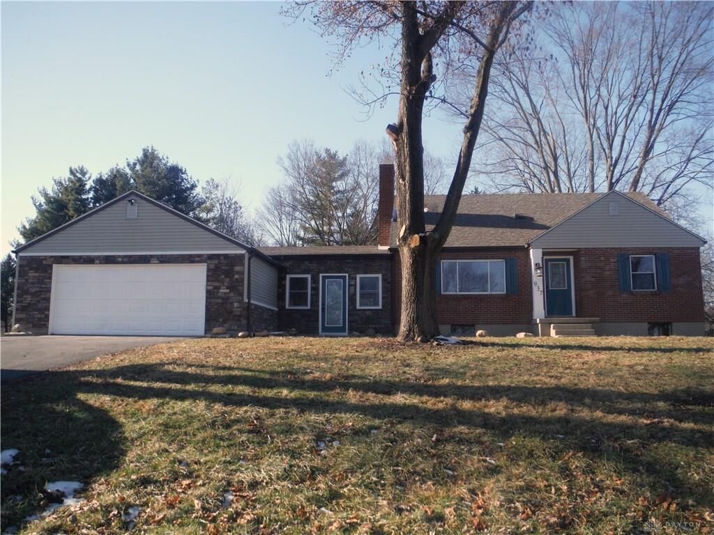 Property Photo: 937 Bischoff Road OH 45344