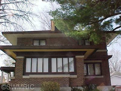 Property Photo:  301 S State Street  MI 49420 