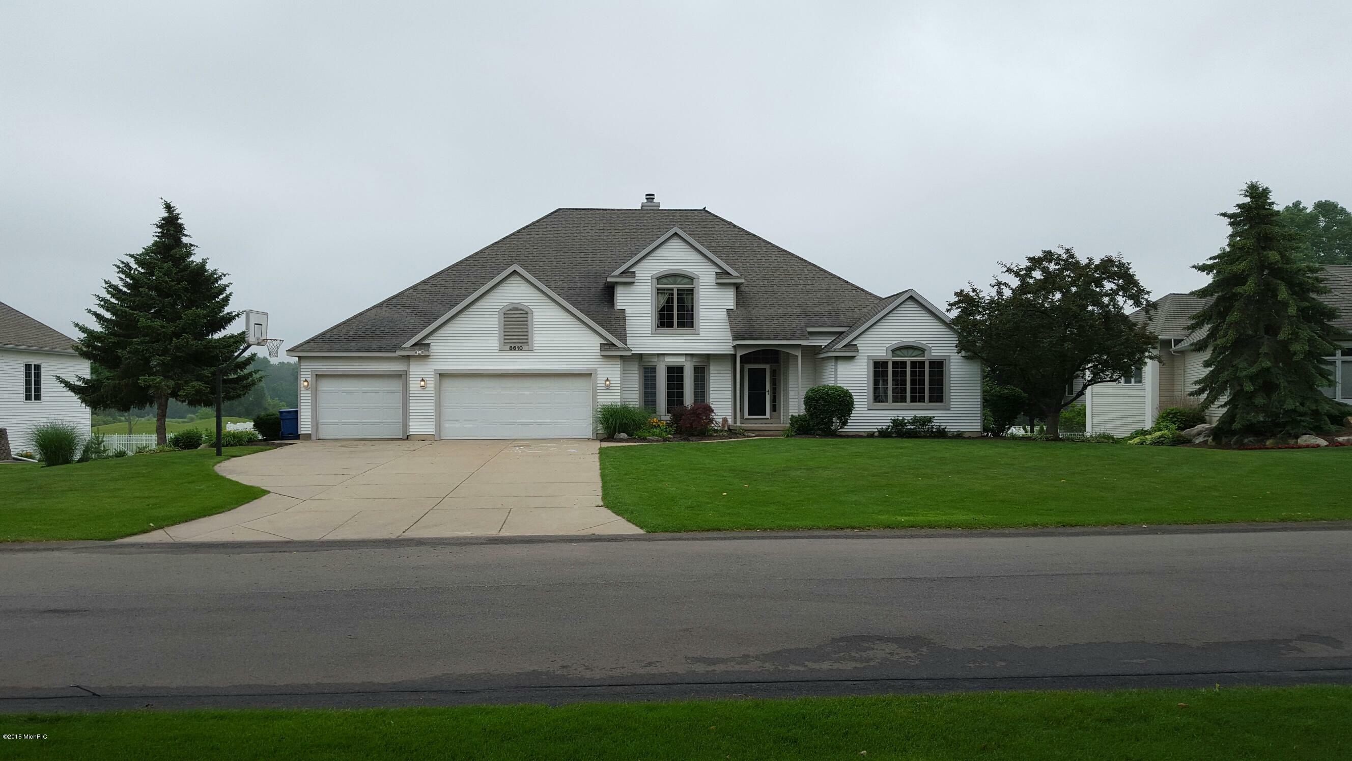 Property Photo:  8610 Wallinwood Farms Drive  MI 49428 