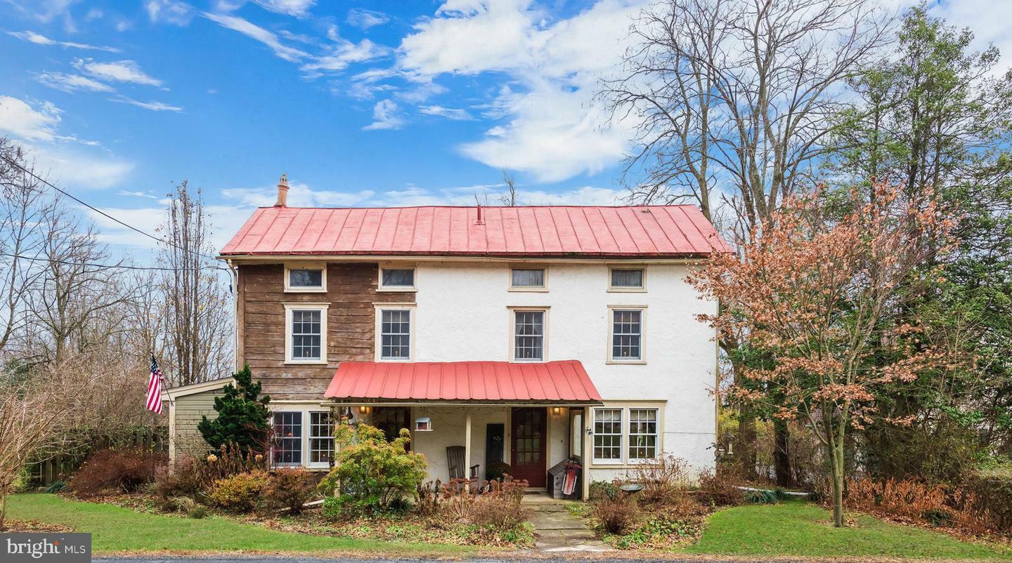 Property Photo:  250 Warwick Road  PA 19520 