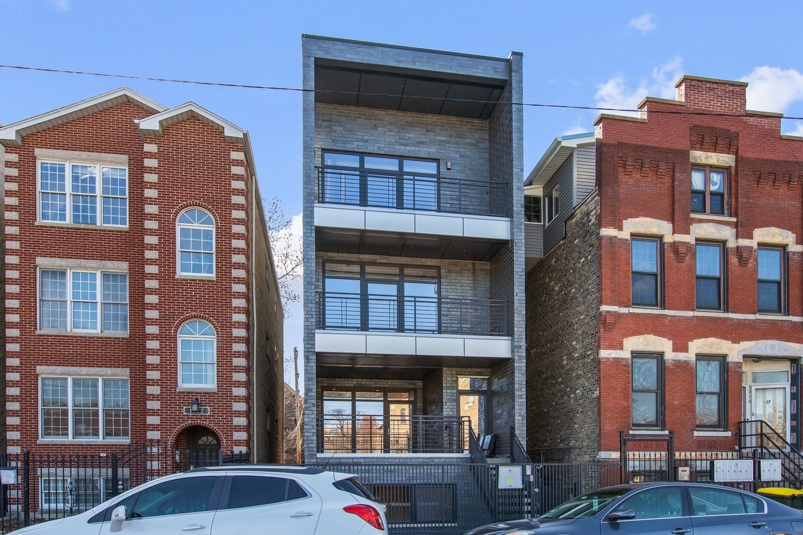 Property Photo:  1316 North Cleaver Street 3  IL 60642 