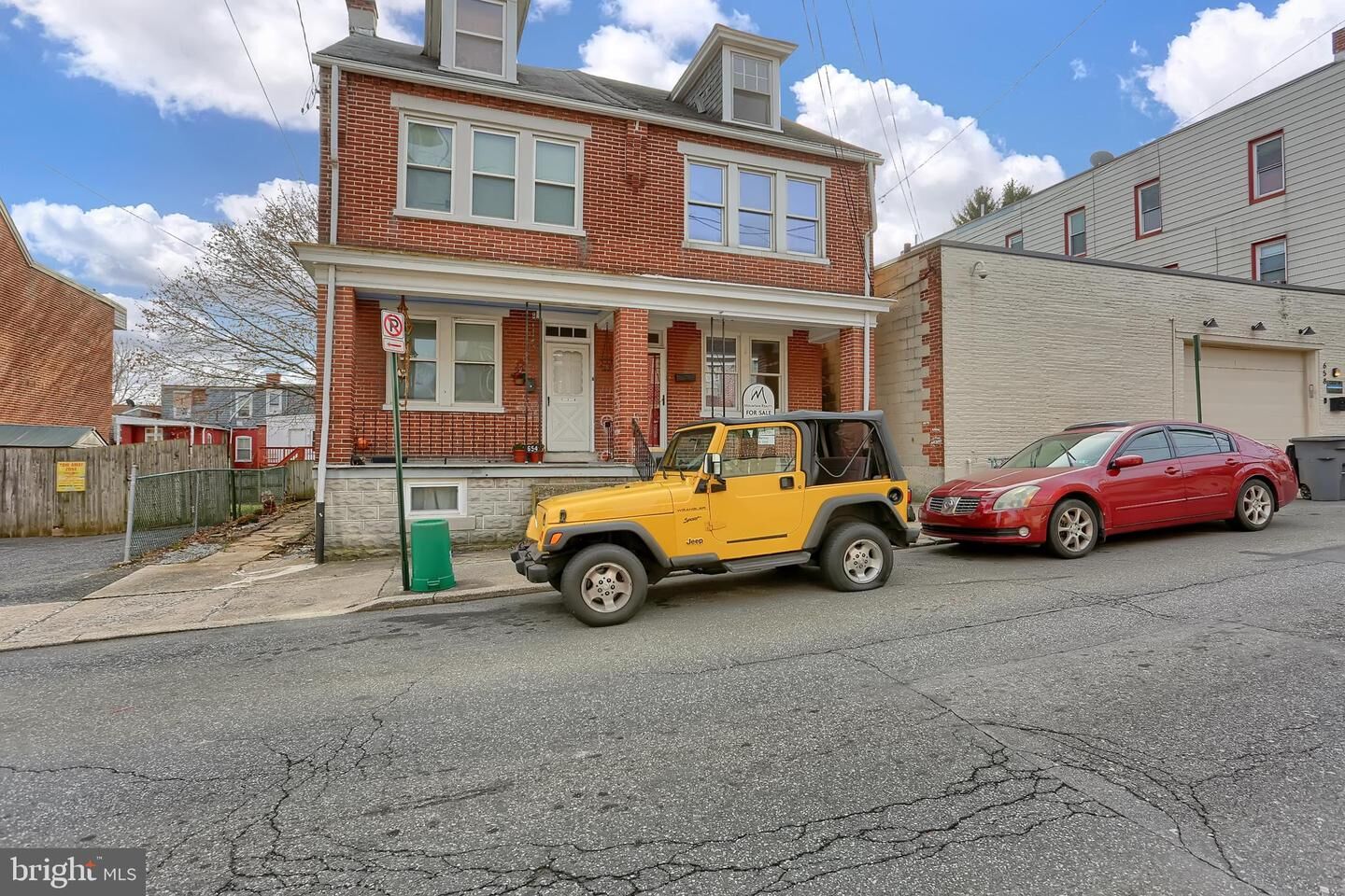 Property Photo: 656 W Vine Street PA 17603