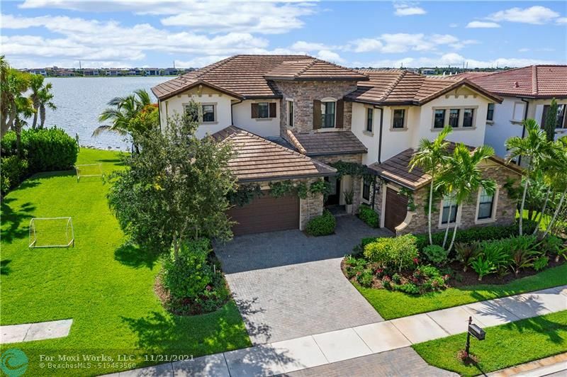 Property Photo:  8760 Watercrest Cir W  FL 33076 