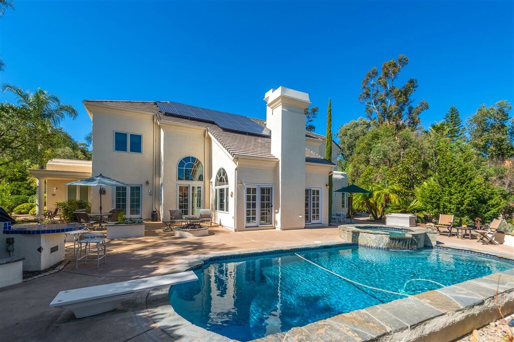 Property Photo:  15135 Huntington Gate Dr  CA 92064 