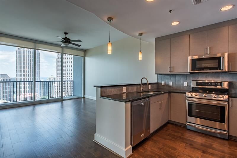 Property Photo:  1080 Peachtree Street NE 1116   30309 