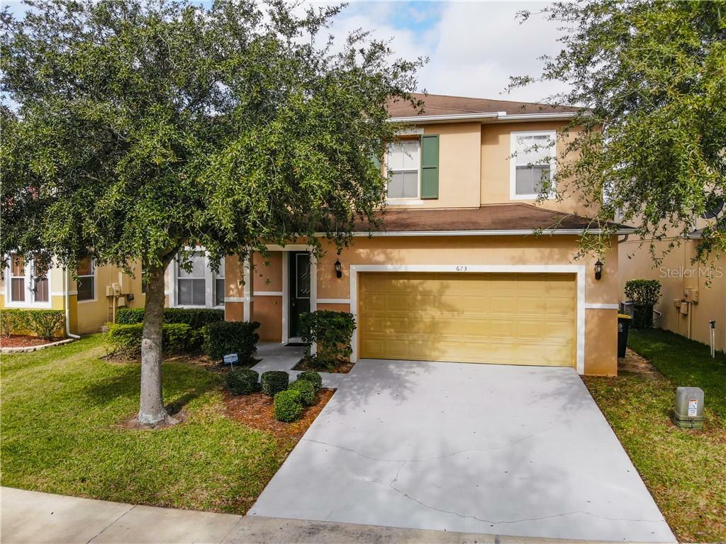 Property Photo:  623 Alfani Street  FL 33896 