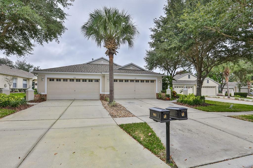 Property Photo:  5911 Phoebenest Drive  FL 33547 