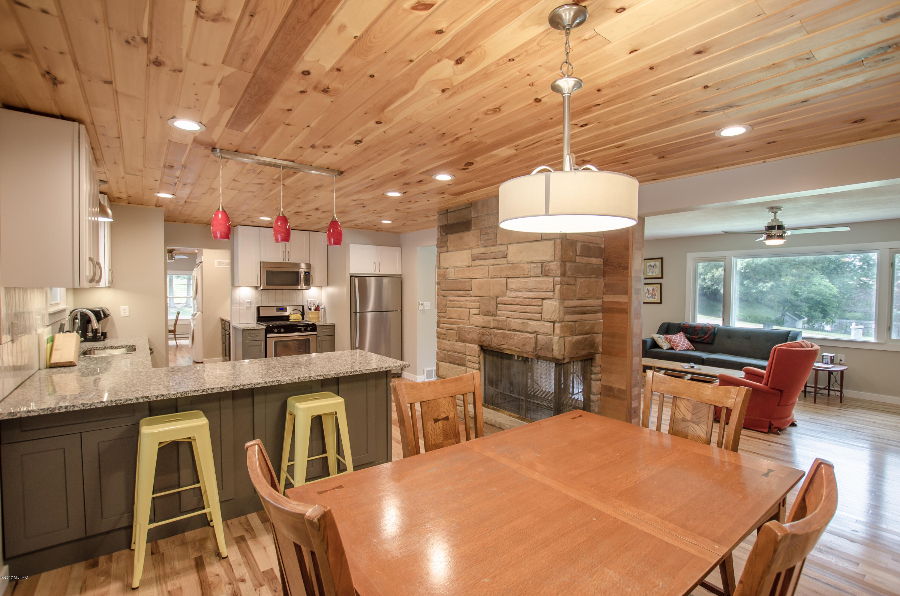 Property Photo: 604 Chestnut MI 49307