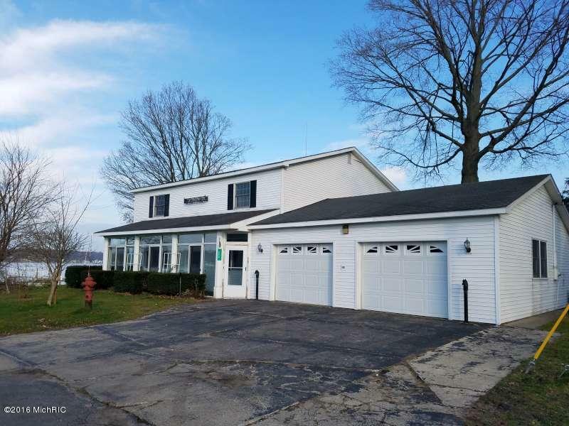 Property Photo:  224 Dixie Street  MI 49456 