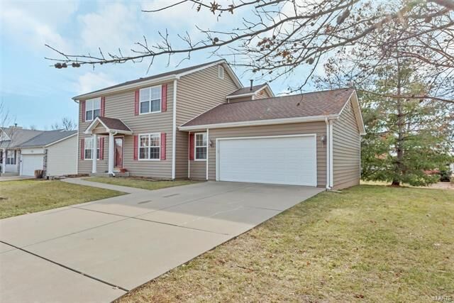 Property Photo: 202 Cherrywood Parc Drive 63368