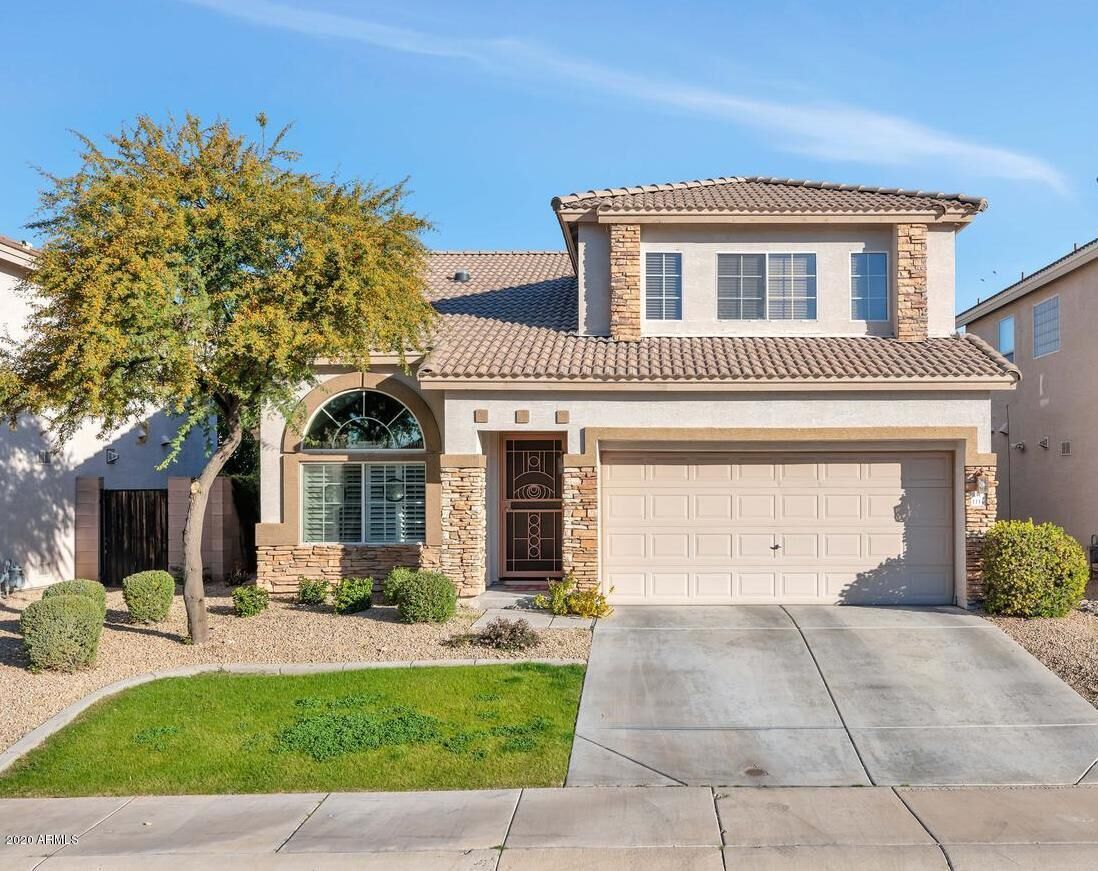 Property Photo: 16036 N 11th Avenue 1111 AZ 85023