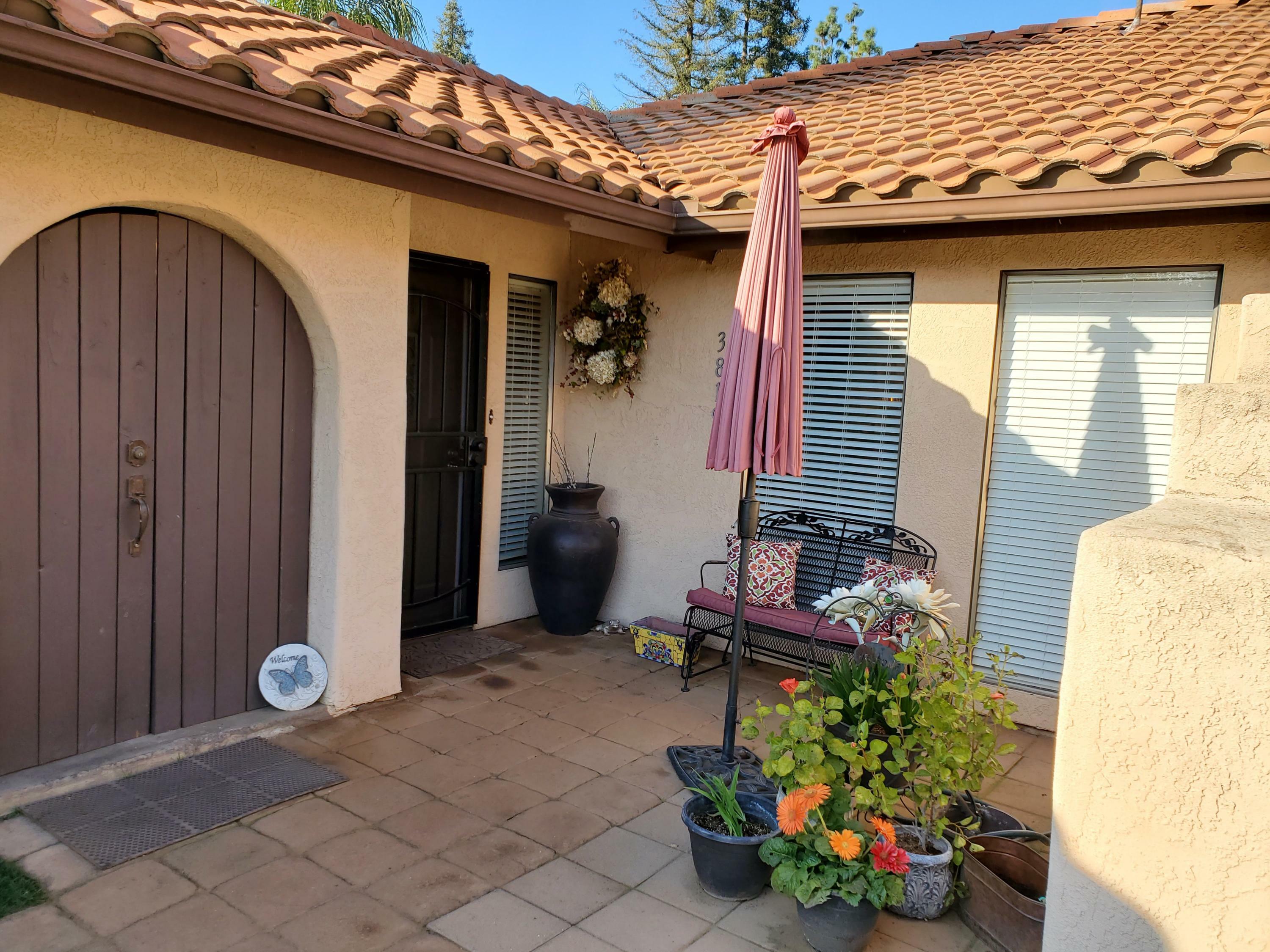 Property Photo:  3819 W Damsen Avenue  CA 93291 