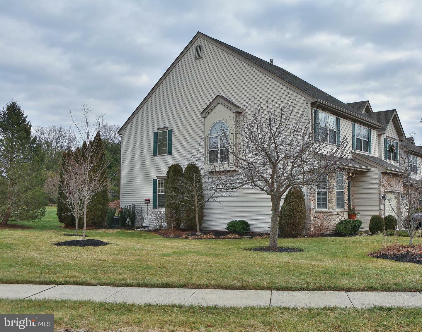 Property Photo:  5164 Barness Court  PA 18902 