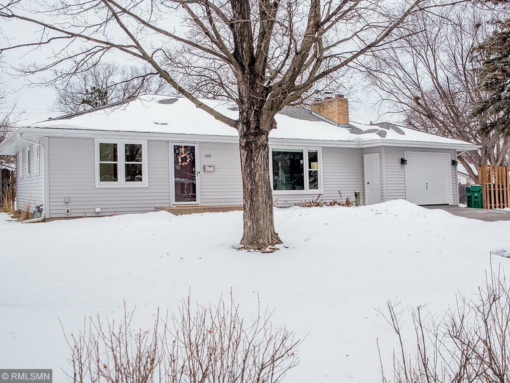 Property Photo:  1600 Louisiana Avenue S  MN 55426 