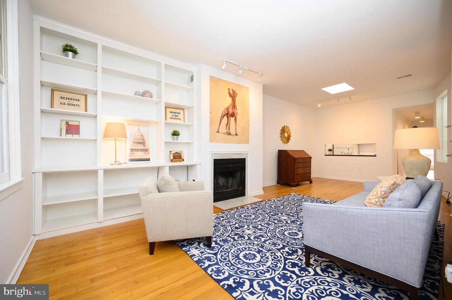Property Photo:  1237 C Street SE 3  DC 20003 