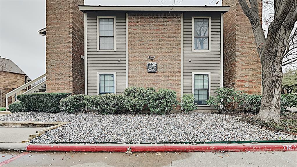 Property Photo: 1200 Quail Valley Lane 223 TX 76011