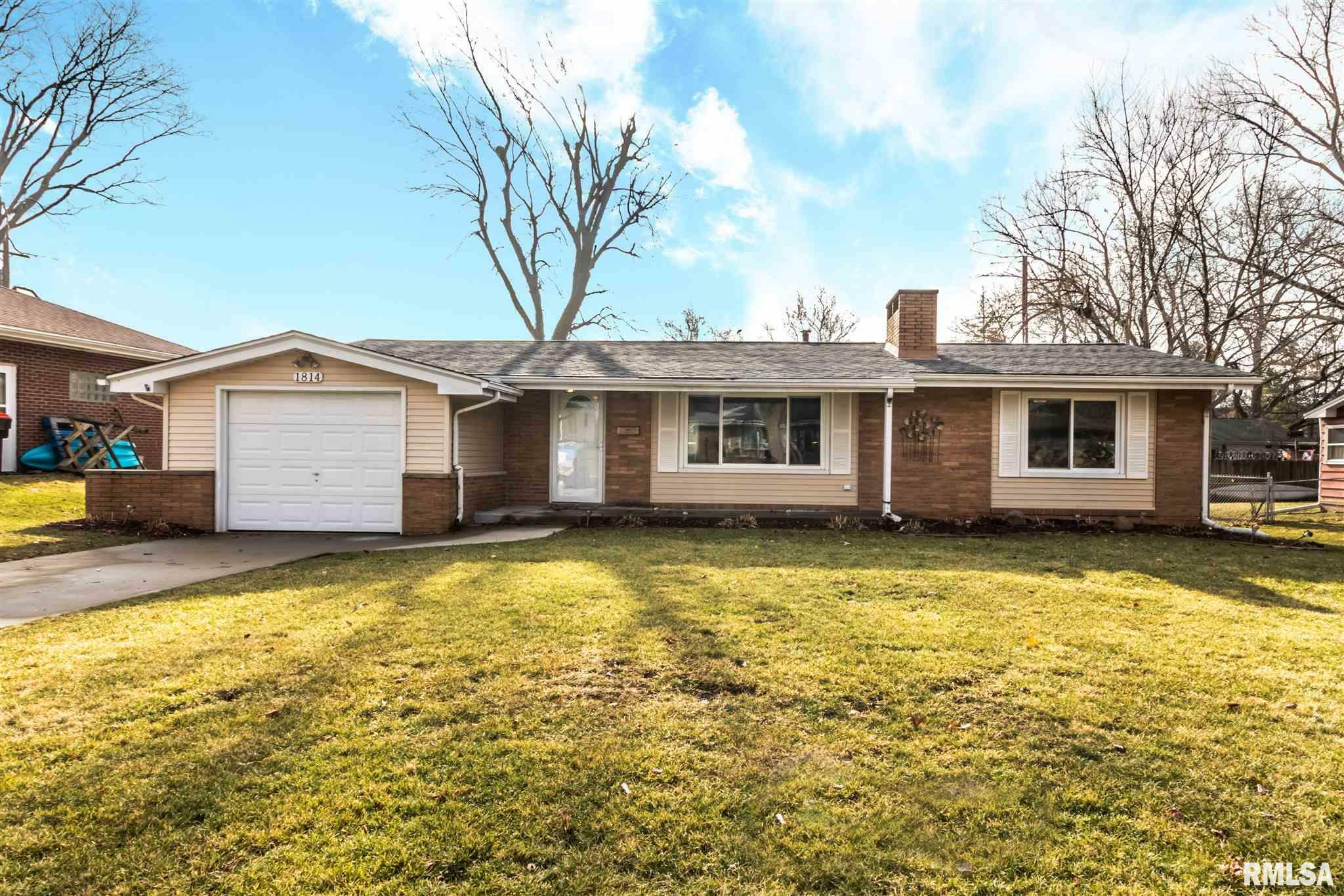 Property Photo:  1814 W Baywood  IL 61614 