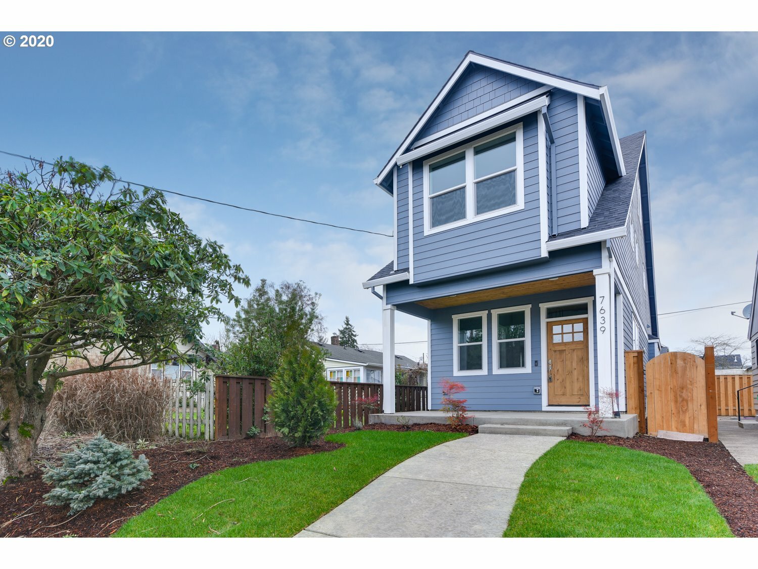 Property Photo: 7639 N Chatham Ave OR 97217