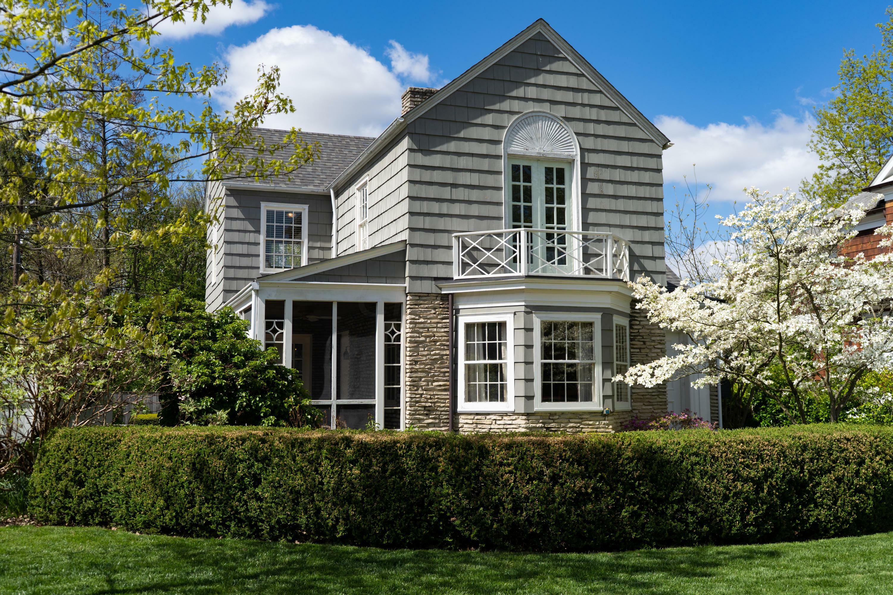 Property Photo: 2445 Kensington Drive OH 43221