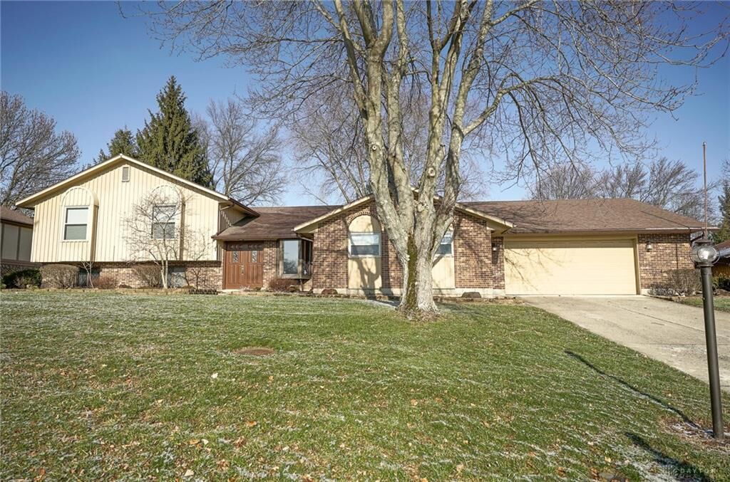 Property Photo:  2006 Mapleton Drive  OH 45459 