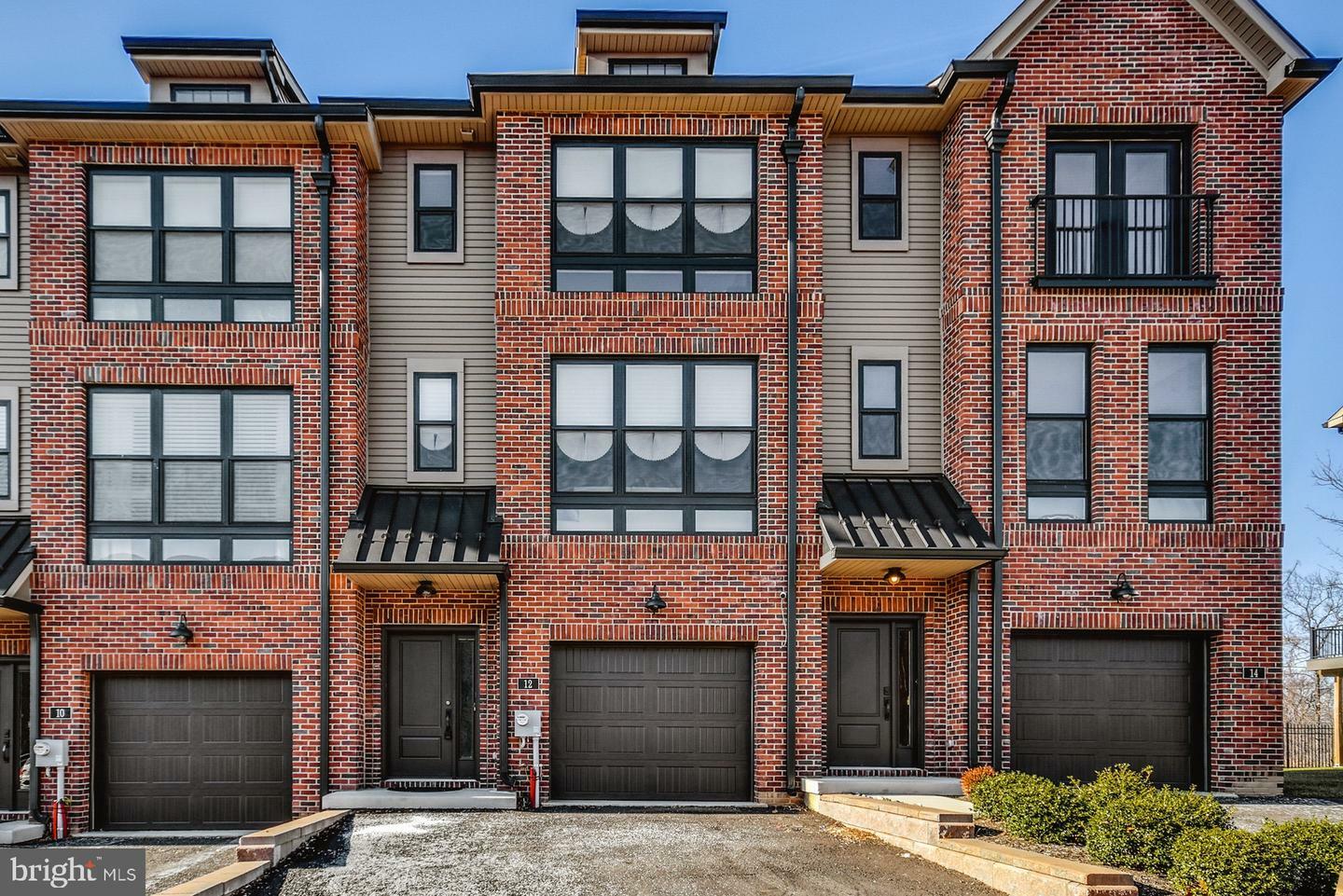 Property Photo: 12 Sienna Place PA 19053
