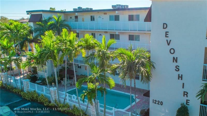 Property Photo: 1220 NE 3rd St 408 FL 33301
