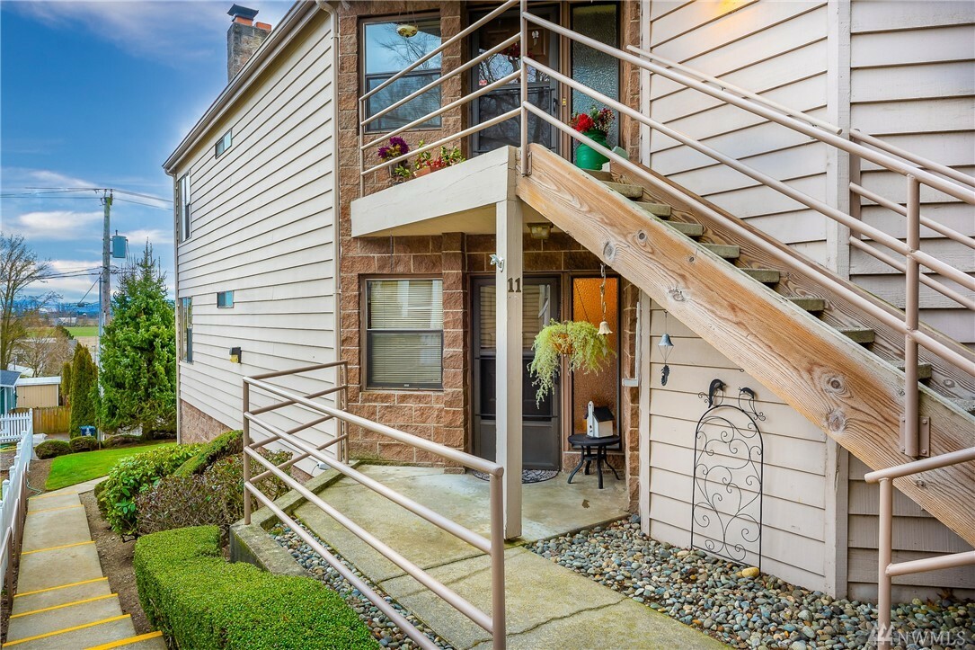 Property Photo:  121 Front St 11  WA 98264 