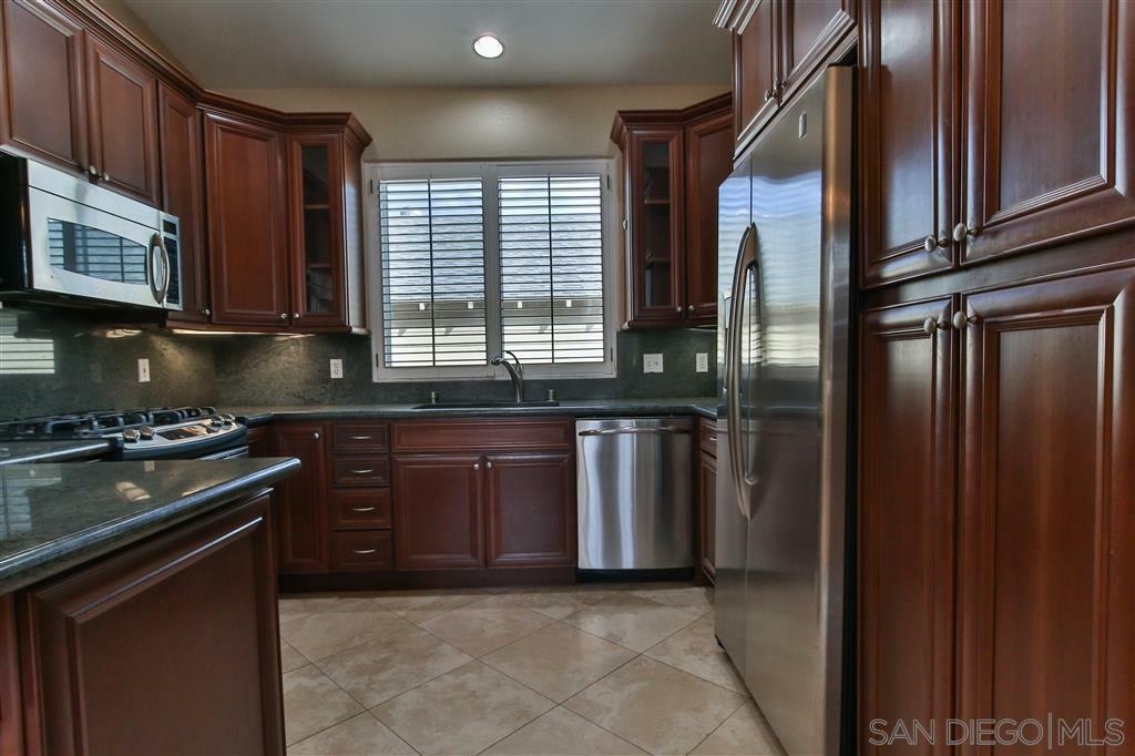 Property Photo:  1711 Hornblend C  CA 92109 