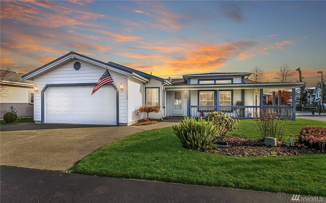 Property Photo: 17629 21st Ave E 1 WA 98387