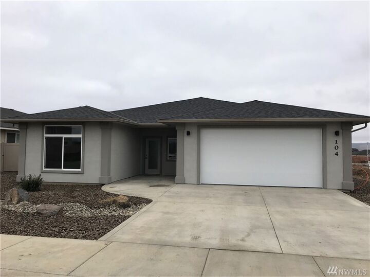 208 E Stanford Avenue  Ellensburg WA 98926 photo