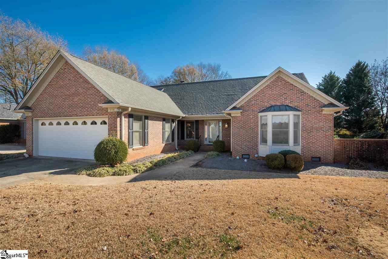 Property Photo: 129 River Oaks Road SC 29650