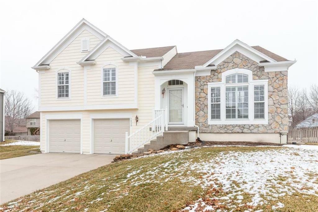Property Photo: 1828 W Concord Drive KS 66061