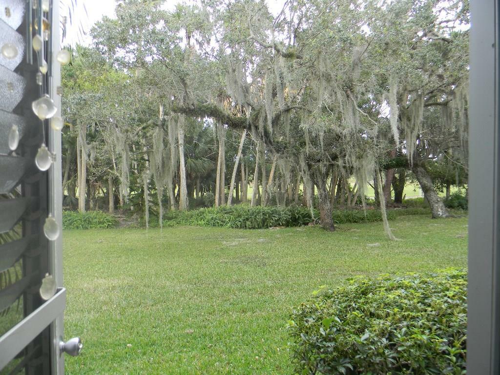 Property Photo:  7 Vista Gardens Trail 104  FL 32962 