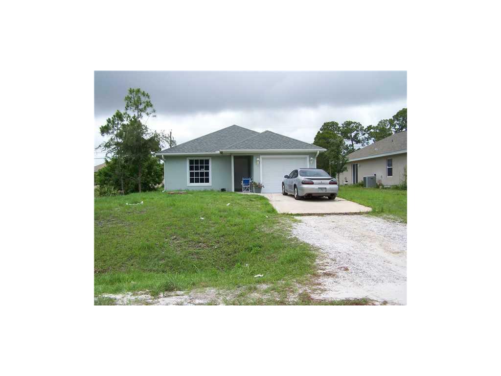 Property Photo: 1185 13th Avenue SW FL 32962