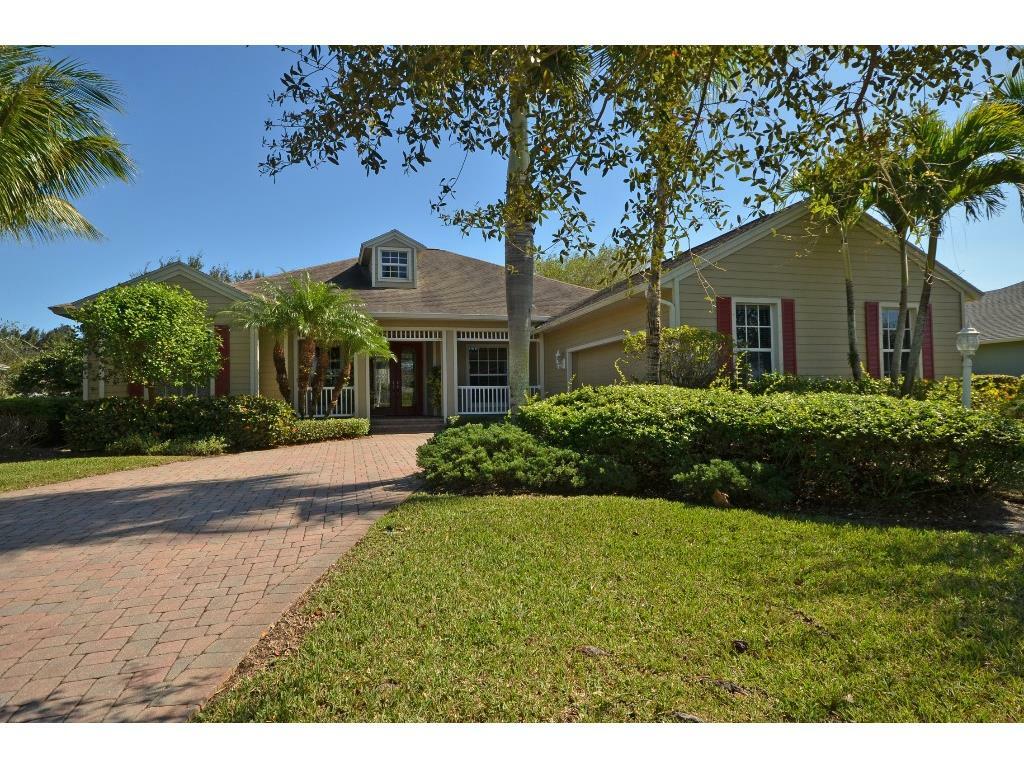 Property Photo:  950 Quail Court SW  FL 32968 