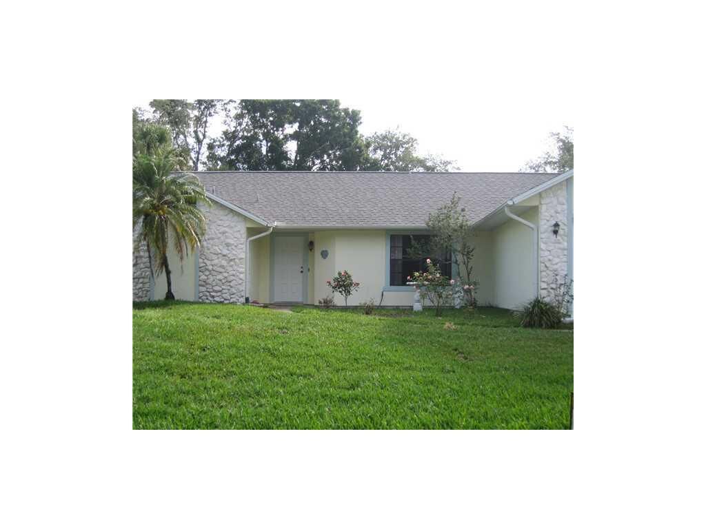 Property Photo: 350 Watercrest Street FL 32958