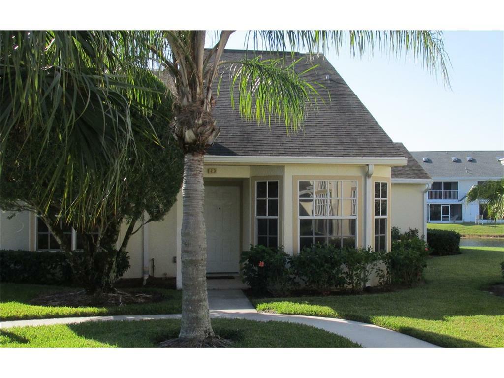 Property Photo: 1827 Aynsley Way 2 FL 32966