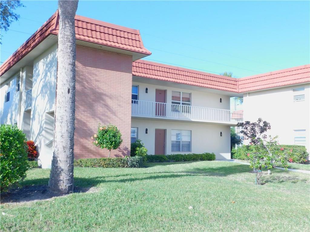 Property Photo:  100 Spring Lake Drive 206  FL 32962 