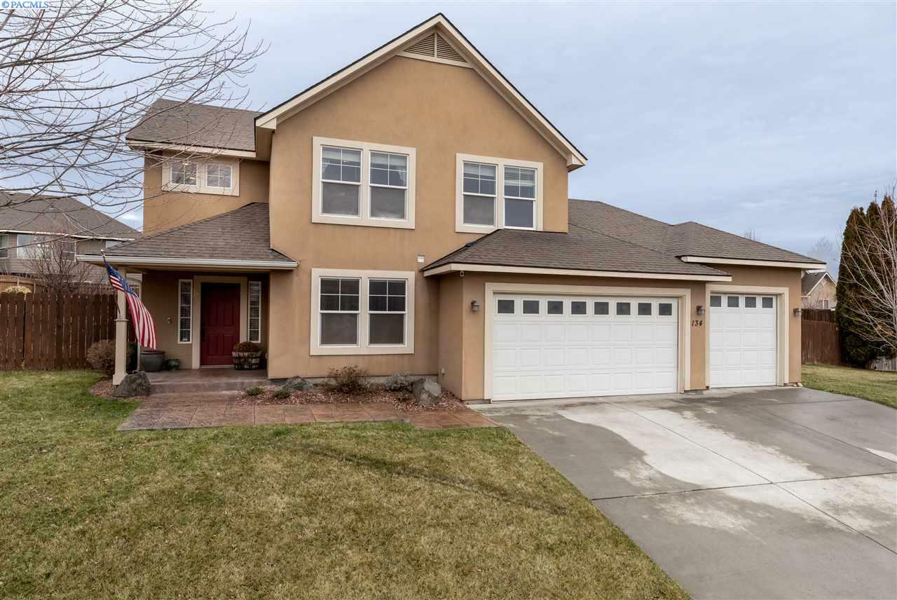 Property Photo: 134 Mattis Dr WA 99352