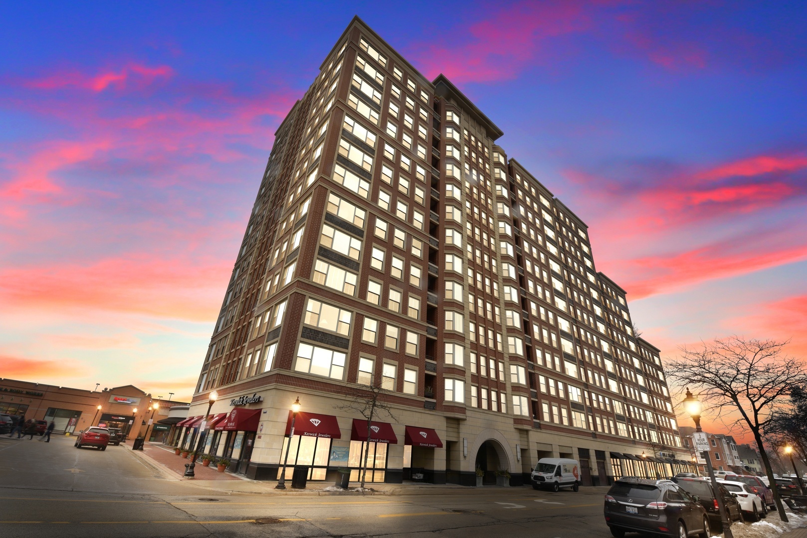 Property Photo: 77 South Evergreen Avenue 1008 IL 60005