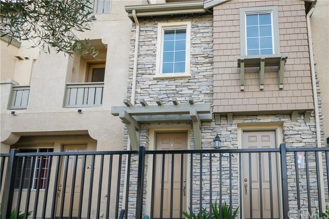 Property Photo:  856 Tarragon Lane 1306  CA 93401 