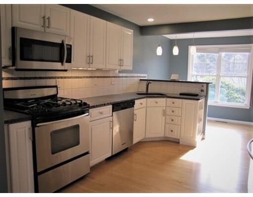 Property Photo:  4 Washington Court 4  MA 01569 