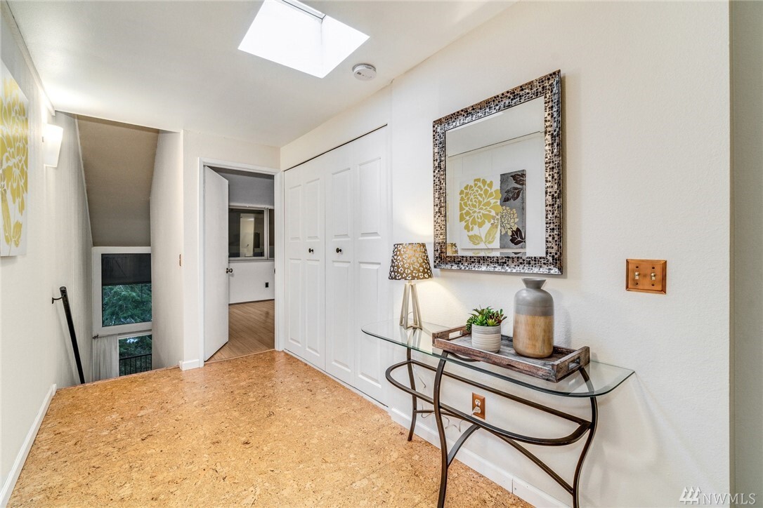 Property Photo:  6234  138th Avenue NE 205  WA 98052 