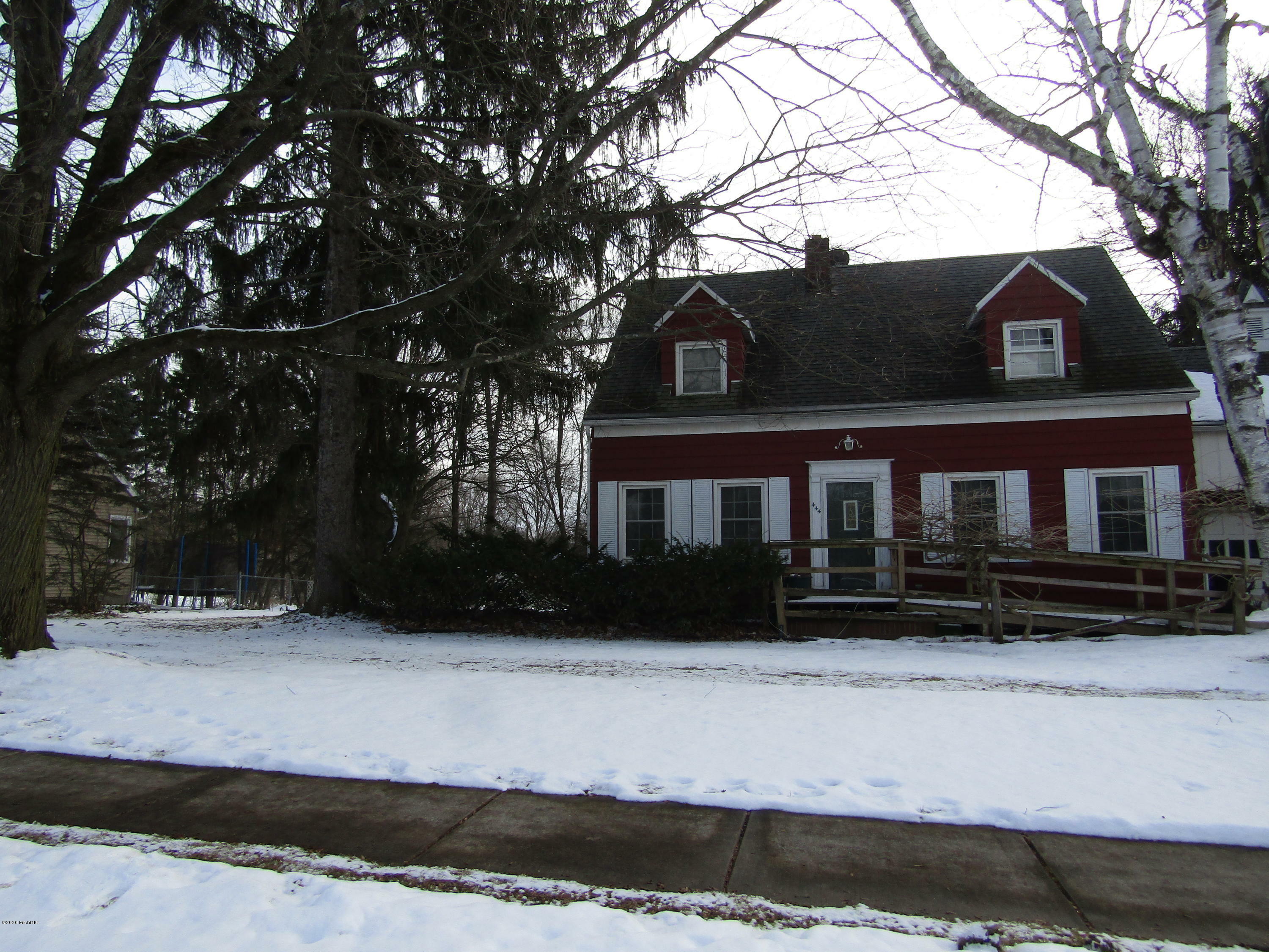 Property Photo:  444 E Maple Street  MI 49412 