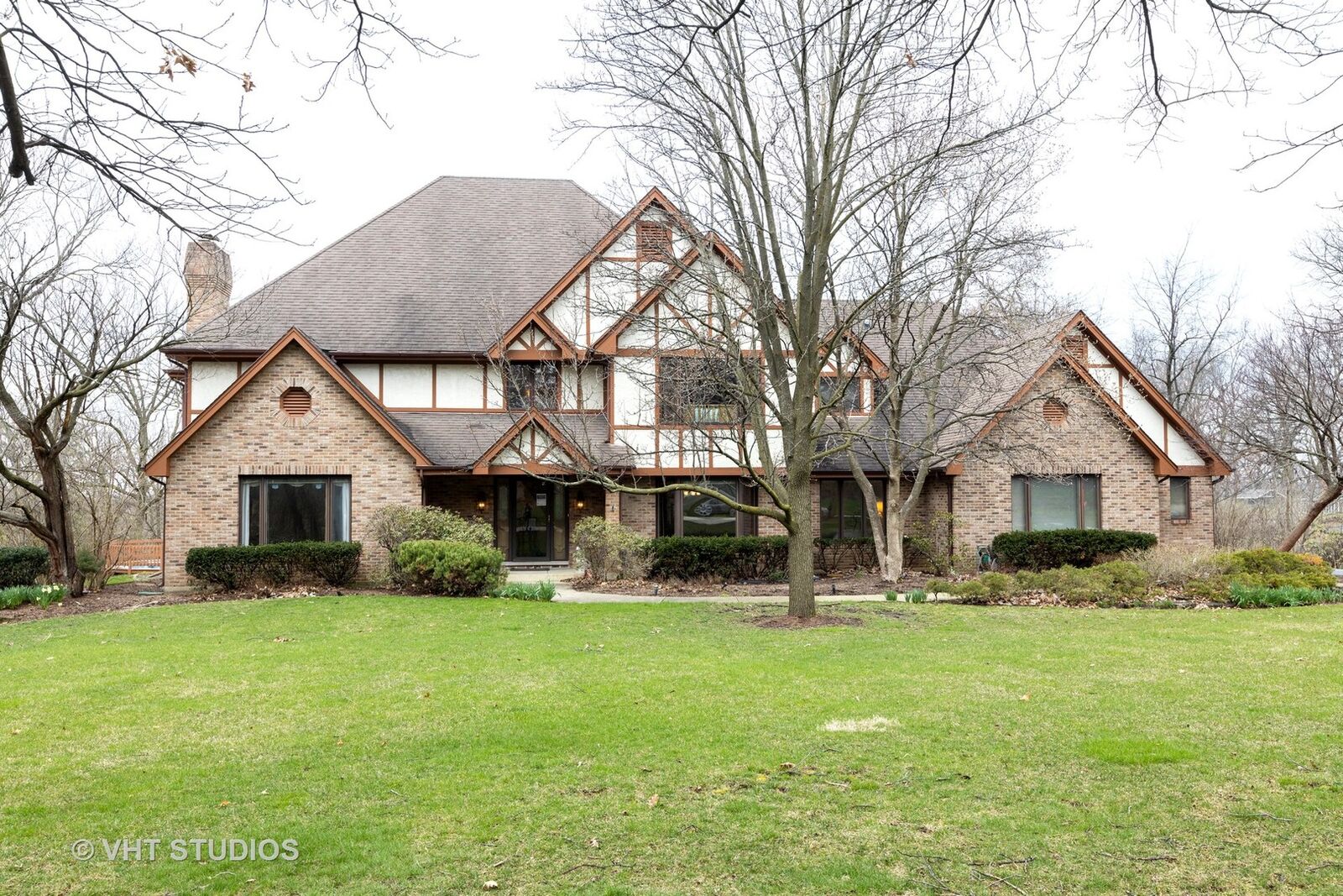 Property Photo: 8524 Una Avenue IL 60565