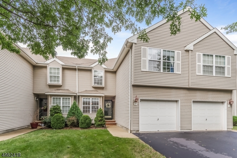 Property Photo: 9 Jumping Brook Pl NJ 08801